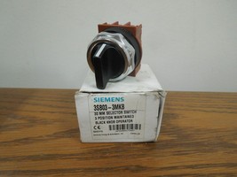 Siemens 3SB03-3MKB 30mm 3 Position Maintained Selector Switch Surplus - $30.00