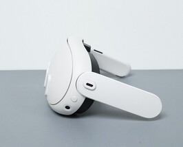Meta Quest 3 512GB VR Headset Only - White image 3