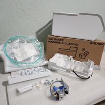 IM117000 OEM Frigidaire Refrigerator Ice Maker Assembly 0pen Box - $64.95