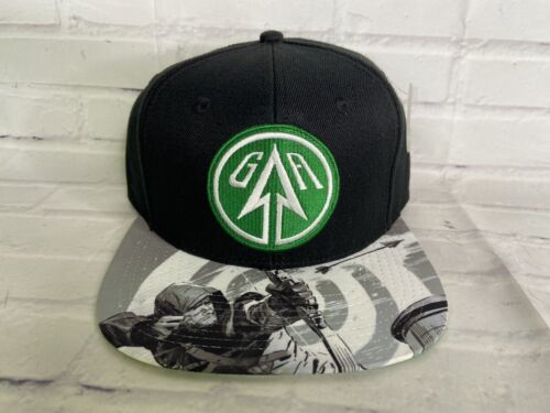 Primary image for DC Comics Green Arrow Logo Artwork Brim Adjustable Snapback Hat Cap Black Green