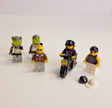 Vintage Lot of 5 LEGO Minifigs Space Exploriens Stunt Pilot etc Mini Figs - £19.10 GBP