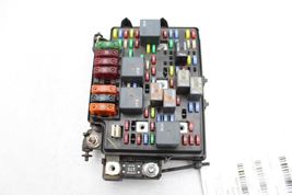 Engine Fuse Box 6.6L Diesel Fits 01-02 SIERRA 2500 PICKUP 71917 image 6