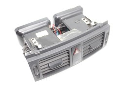 08-11 MERCEDES-BENZ C300 DASH CENTER AIR VENT Q7530 image 6