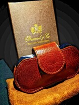 Brizard and Co Brown Antique Saddle Leather Valet Tray , cigar case and cutter image 12