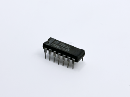 DM74LS93N NSC 4-Bit Ripple Binary Counter IC Divide-by-8 DIP-14 - $3.00