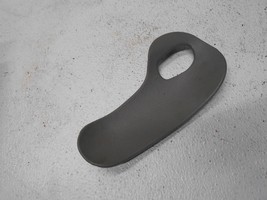 2004 GMC Yukon Rear Left LH Driver side Interior Door Handle Cover Bezel - $447.17 MXN