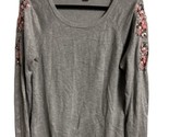 Belk Pullover Sweater Women Size M Gray Embroidered Round Neck Embroidered - $13.10