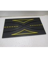 LIONEL POST-WAR ROAD RACE 1/32ND #5104 - CROSS-OVER TRACK-  HB7 - $9.45