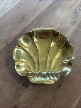 Vintage Solid Brass Shell/Clam Trinket/Ash Tray Dish 6.25” L 6.5” W 1” T - $262.10 MXN