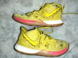 Nike Kyrie Irving X SpongeBob 2019 Boy&#39;s Yellow Basketball Sneakers Sz 6 Youth - £87.07 GBP