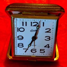 Mid-century linden glow Dot travel clock - $498.22 MXN