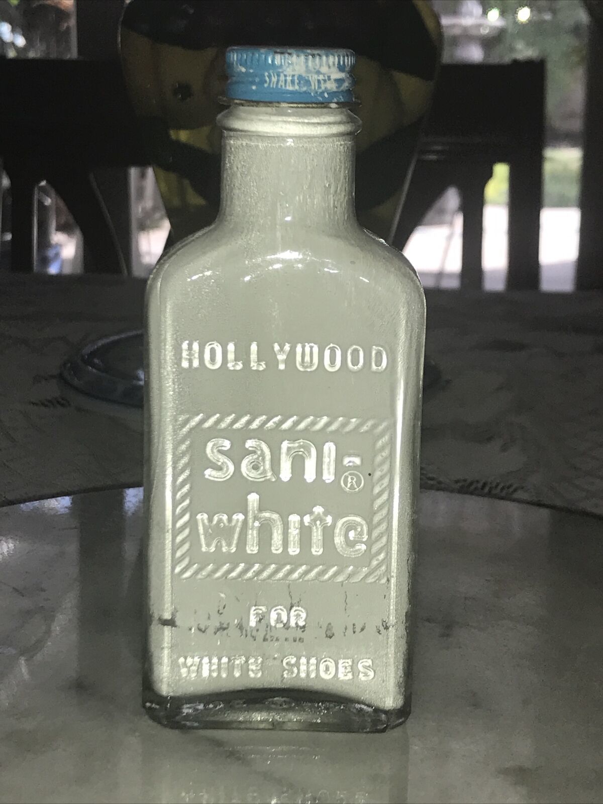 Hollywood sani deals white