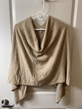 Barefoot Dreams One Size Tan Beige Cozychic Lite Poncho Sweater - £21.79 GBP