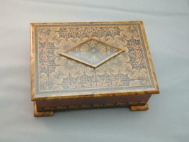 Antique Wooden Marquetry Box With Tufted Fabric Inside &amp; Secret Lock - £199.58 GBP