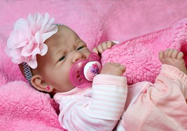 Adorable Girl Realistic Looking Anatomically Correct Preemie Berenguer Newborn - £129.46 GBP