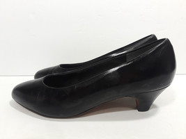 Vtg NATURAL SPORT Black Leather Comfort Shoes Womens 6AA Casual Dress Pumps Heel - £30.01 GBP