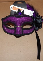 Halloween Costume Half Mask Adult Stiff Molded Purple Glitter Rose Feath... - $123.54 MXN
