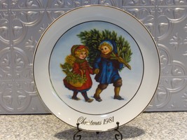 Avon Sharing the Christmas Spirit First Edition 1981 Collector Plate - £10.81 GBP