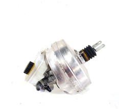 2017 Jaguar XE OEM Power Brake Booster With Master Cylinder GX732B195BF - $1,487.17 MXN