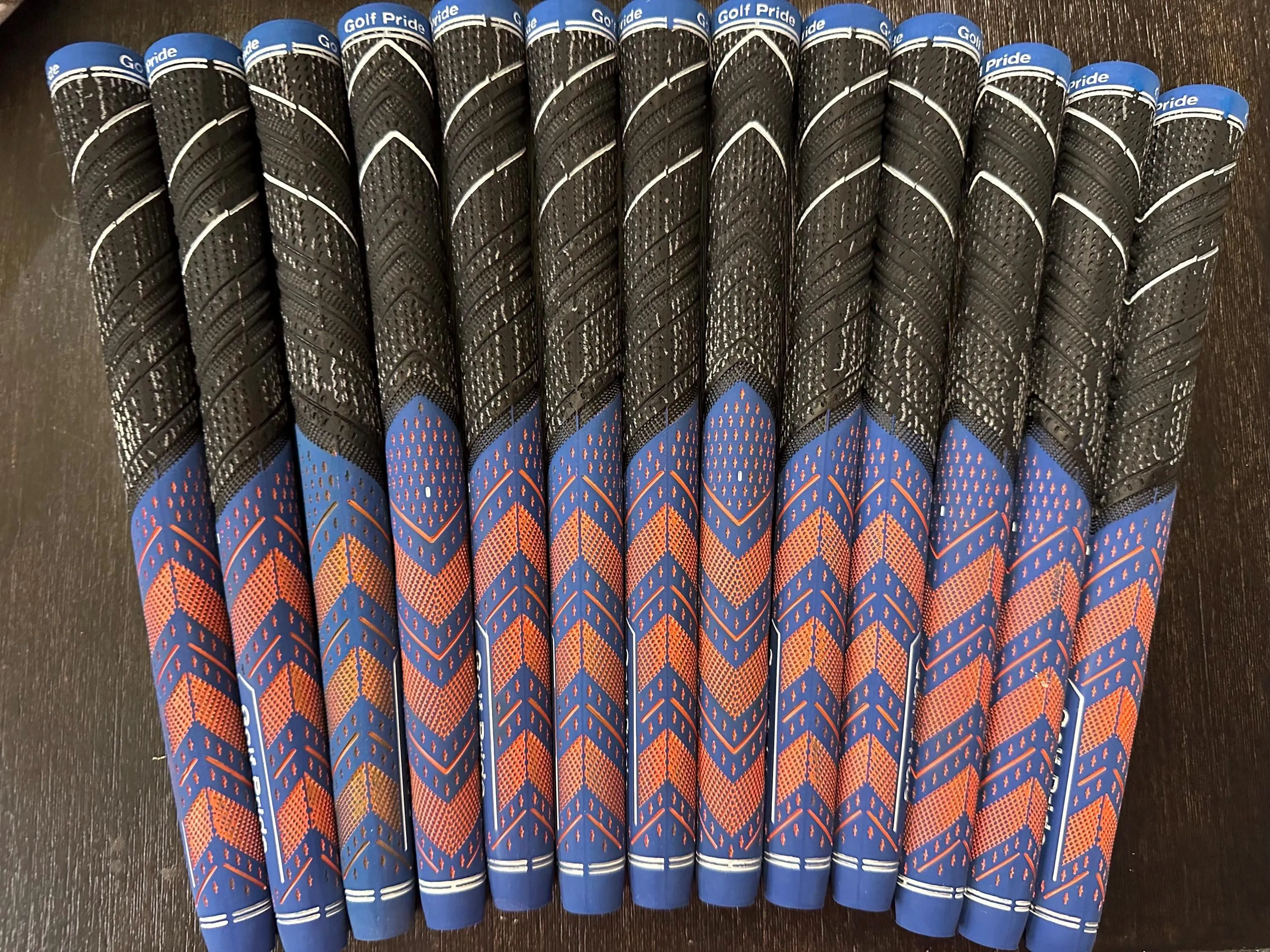 13pcs Golf Grip MCC Plus 4 Teams Midsize Grip Navy Blue/Orange - $62.99