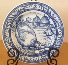 Williams Sonoma Brittany Blue Chicken Hen Salad Plate Farm Scene 7.75&quot; Japan - £22.41 GBP