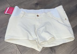 Ingrid &amp; Isabel Maternity 4” Inseam Elastic Insets Size 8 Off-White Shorts - $11.03