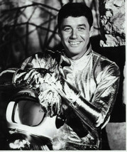 LOST IN SPACE   GUY WILLIAMS HOLDING HELMET 8X10 PHOTO - £7.96 GBP