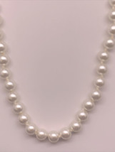 VTG Knotted Cream 8 mm Faux Pearl Bead 18&quot; Necklace IMITATION - £12.75 GBP