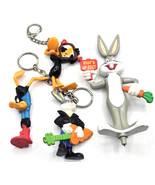 4 Key Chains Warner Bros Loony Tunes Hard Plastic Toys Bugs Bunny Daffy ... - $431.02 MXN