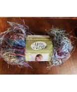 Yarn Bee HAUTE FUR Yarn TWILIGHT COUTURE #122 Blue Yellow Pink 3.5 Oz - $140.20 MXN