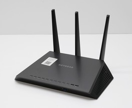 NETGEAR Nighthawk R7000P AC2300 Smart WiFi Router  image 2