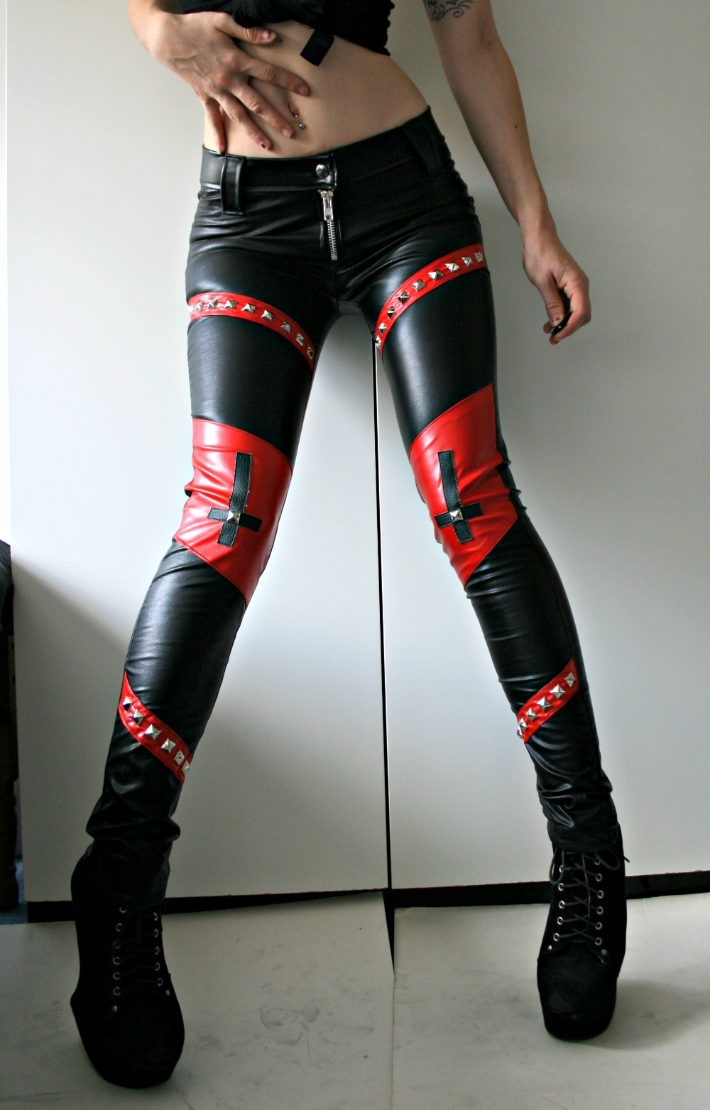 Women Black and Red Skinny Slim Fit Genuine Leather Waist Belted  Pants