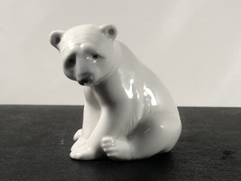 Lladro Made IN Spain Sitting Polar Bear #1209 Vintage Porcelain Figure-
show ... - $44.91