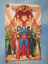 Graphic Novel - JUSTICE LEAGUE - MIDSUMMER NIGHTMARE - $474.99 MXN