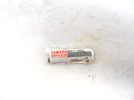NOS Yamaha Flange Bolt 1995-2000 RT100 95817-10075 - $148.47 MXN