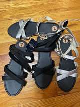 New Womens Hollister Small S 7 8 Sandals Wrap Silver White Black Cross 7... - $55.44