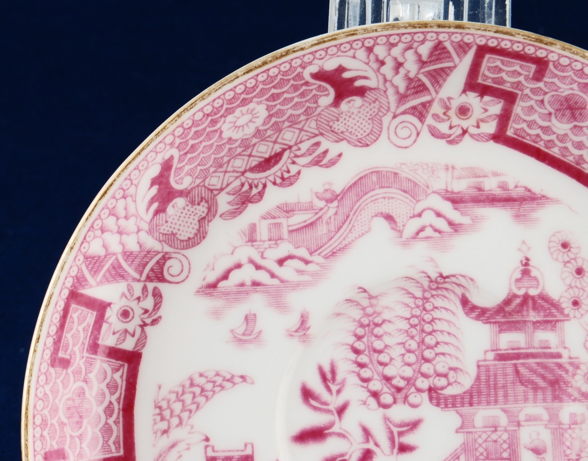 1886 Royal Worcester Pink Demitasse Saucer B389 Oriental Blue Willow Gold Trim Item image 2