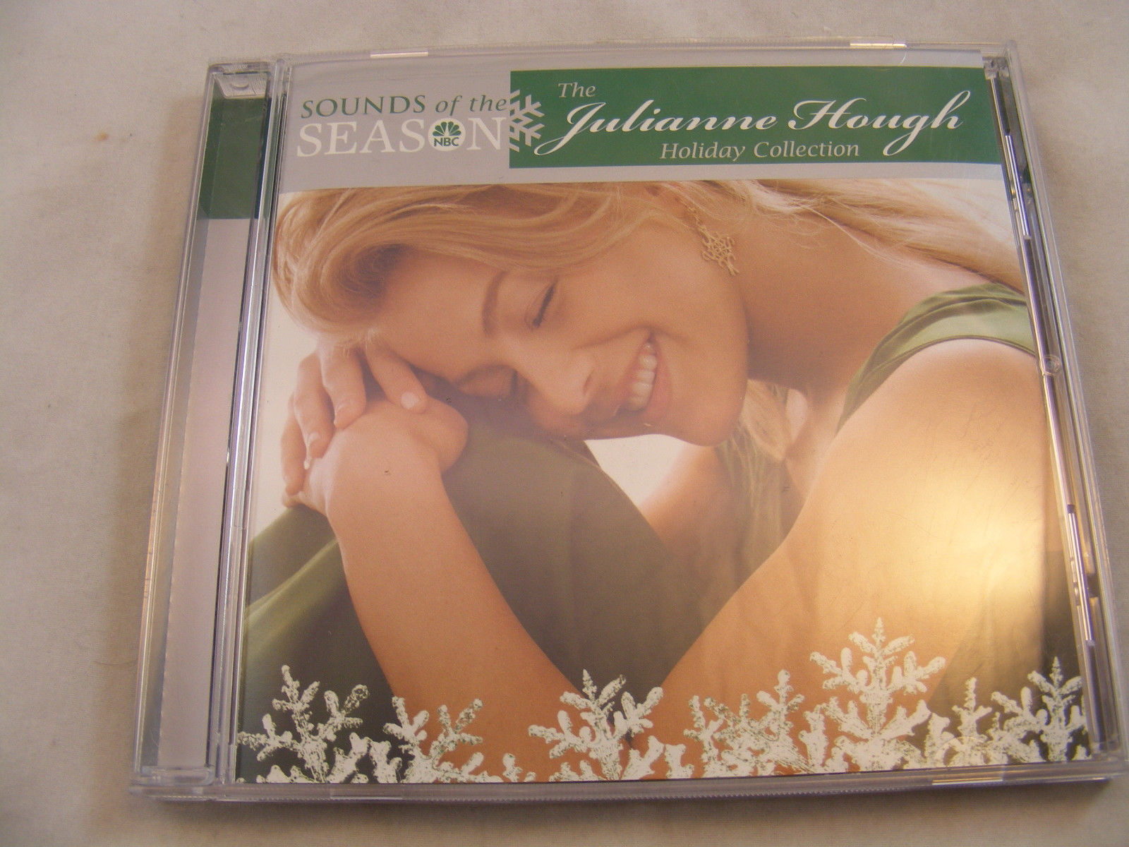 Sounds of the Season: The Julianne Hough Holiday Collection [EP] by Juli... - $0.95