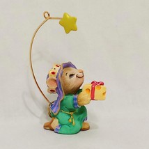 A Wise Follower Mouse Wise Man Christmas Ornament 2001 Hallmark 3&quot; Nativity - £12.34 GBP