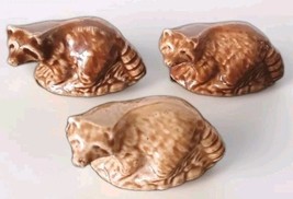 Vintage Wade Whimsies Red Rose Tea Animals Set Brown Raccoon Lot 3 Loose... - $169.61 MXN