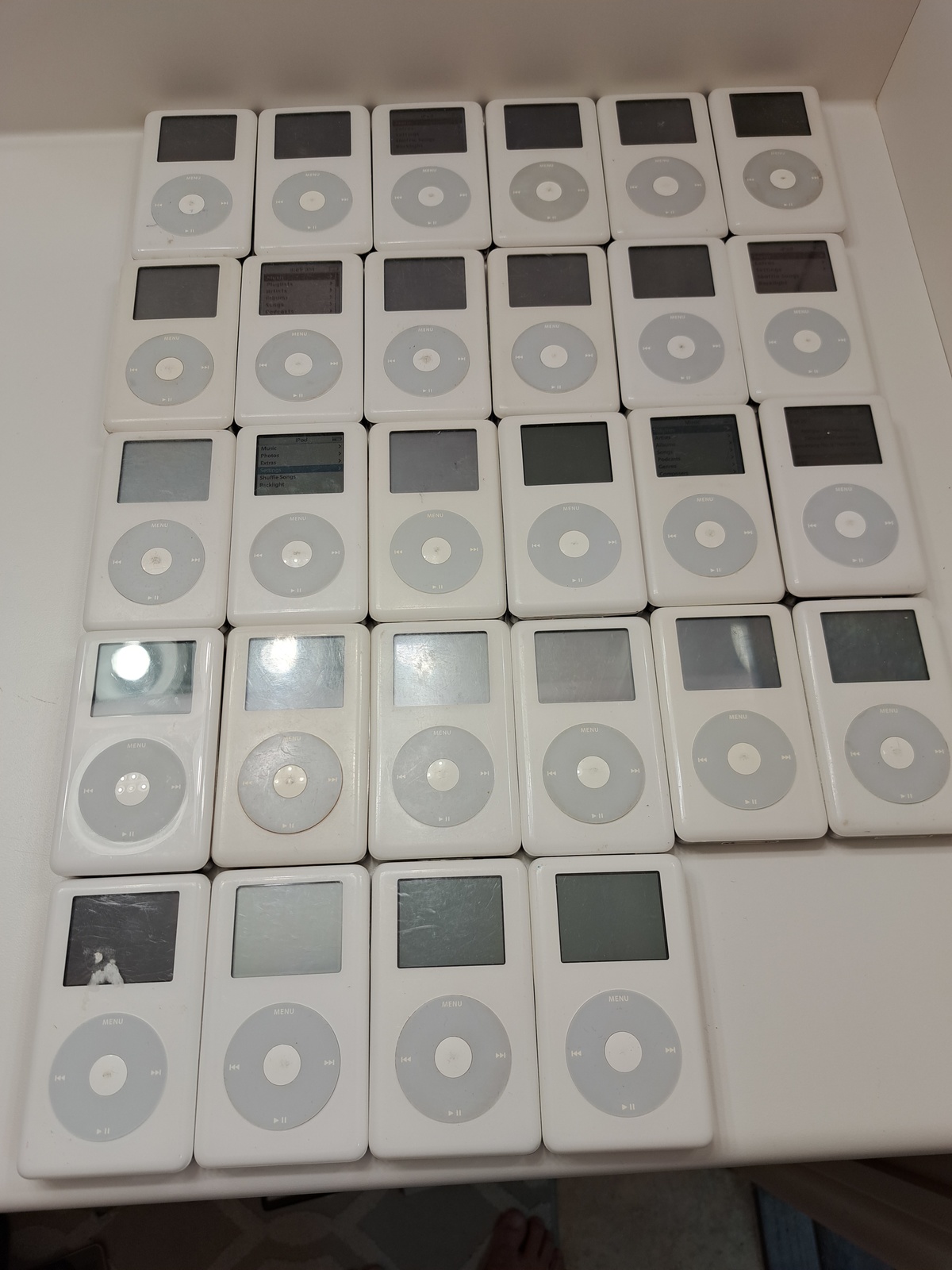 1X Apple Ipod Classic 4th Various Storage and Condition with accessories