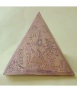 Egyptian pyramid hieroglyph. - $5,592.78 MXN