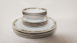 Set of 4 Signature Collection Fine China Queen Anne 113 Plates Dessert Bowls - £31.65 GBP