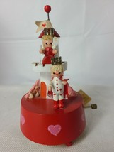 Vintage Lefton King and Queen Music Box Plays A Time For Us - £38.57 GBP