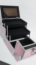 Aluminum Makeup Train Case Jewelry Box Cosmetic Pink  9“x6.75”x6.75” - $546.33 MXN