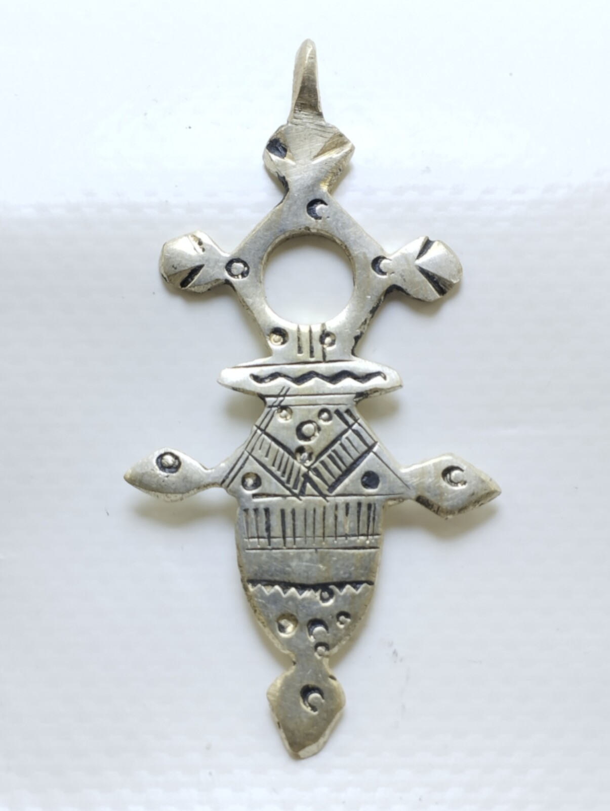 Tuareg Cross Pendant – Handmade Silver Tribal Berber Amulet from Morocco Item image 2