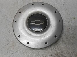 1997 1998 1999 2000 2001 2002 2003 2004 2005 Chevy Malibu Center Cap - $17.99
