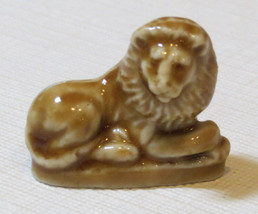 Noahs Ark Series Lion browns Wade England Rose Tea RARE miniature figure England - $19.79