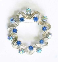 Elegant Textured Silver-tone Blue Rhinestone Wreath Brooch 1950s vintage 2&quot; - £11.14 GBP