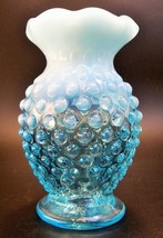 Vintage Fenton Hobnail Ruffled Glass Vase Blue Vase USA - £15.82 GBP